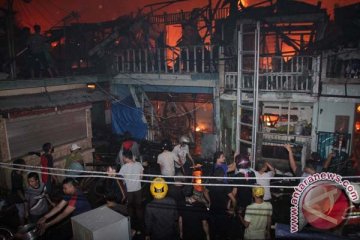 Warga Jati Bunder bersih-bersih kebakaran