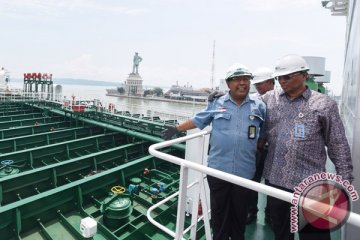 Pertamina terima kapal baru dari PT PAL