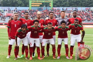 Pengamat: sulit angkat prestasi sepak bola Indonesia