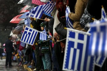 Senang dan kecewa pada hasil referendum bailout Yunani