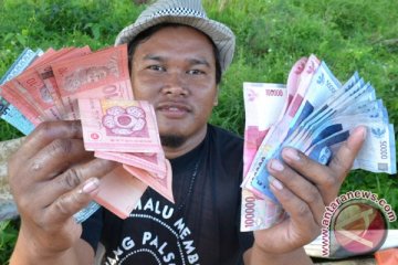 Malaysia tidak akan patok ringgit terhadap dolar AS
