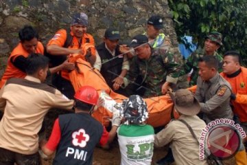 Evakuasi Korban Longsor Terakhir