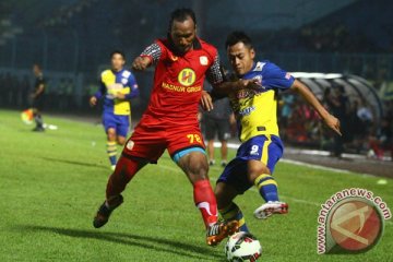 Arema menang tipis 1-0 atas Barito Putra