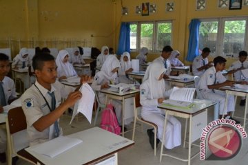 Dua ribu siswa SMA/SMK Biak ujian sekolah