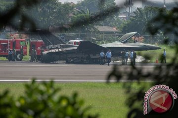 Pilot F-16 hanya luka ringan di tangan