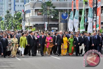 Seorang sopir bajaj namai anaknya "KAA"