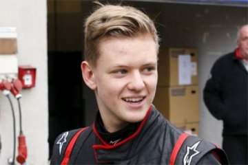 Schumacher junior ganti tim untuk musim baru