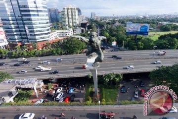 Pematung Edhi Soenarso tutup usia