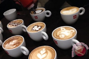 Minum kopi gratis di Hari Kopi Internasional