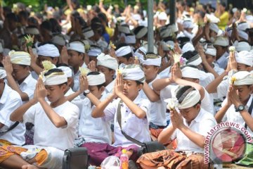 Perayaan Saraswati diharapkan beri kesejukan songsong Pilkada