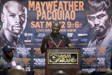 Mayweather "angkat topi" untuk Pacquiao