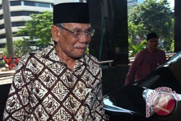 Kondisi kesehatan Hasyim Muzadi kian membaik