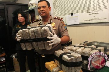 Polisi sita 42 kilogram ganja di Pelabuhan Tanjung Perak