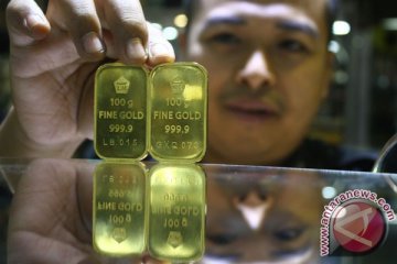 Emas turun tertekan kenaikan di pasar ekuitas