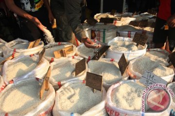 Pasar tradisional Jakarta dipastikan bebas beras sintetis