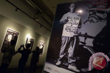 Ismar gelar pameran foto "Laut Luka Blues"