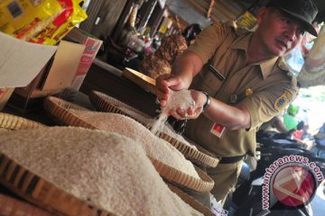 Masyarakat Bangka beralih konsumsi beras lokal