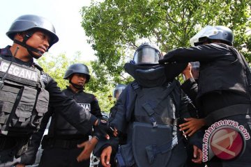 Polisi amankan benda mencurigakan di SPBU Stabat