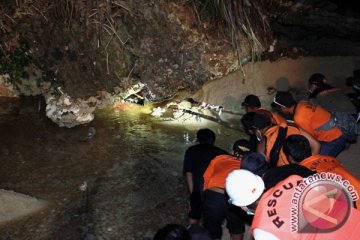 Korban tebing longsor di Gunung Kidul dievakuasi