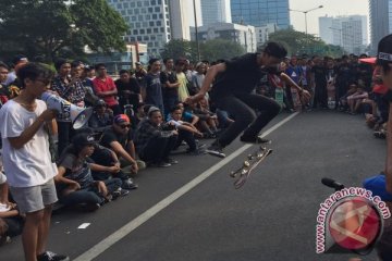 1.000 peseluncur unjuk kebolehan di Hari Skateboard Dunia