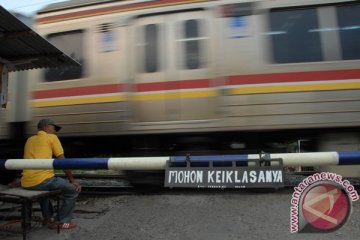 Pelajar tewas tersambar kereta di Bekasi