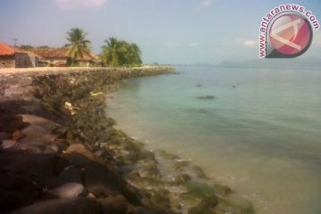 Keindahan Pantai Lampung Selatan