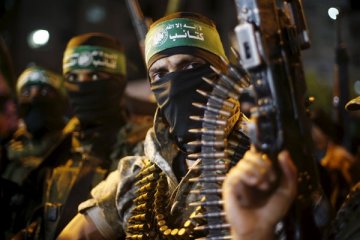 Menhan Israel peringatkan Hamas usai tembakan dari Gaza