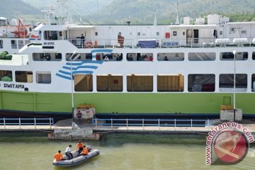 Kapal Mutiara Persada kandas di Pulau Tempurung