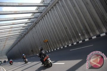 Jalur Selatan Jabar tersendat di Nagreg