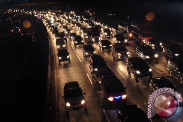 Volume kendaraan Jakarta-Cikampek melonjak tujuh persen