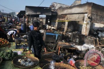 Pasar Gedebage Bandung terbakar, 150 kios hangus