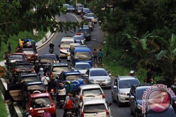 Polisi antisipasi kemacetan jalur Bukittinggi