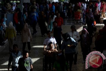 Arus balik Bandara Hasanuddin meningkat tiga persen