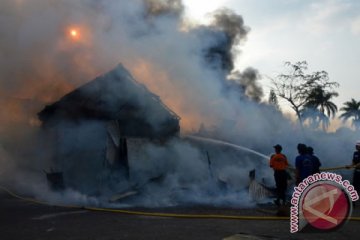 Polisi Bogor selidiki penyebab kebakaran penitipan motor