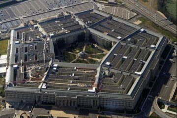Pentagon tunda rencana terima militer transgender