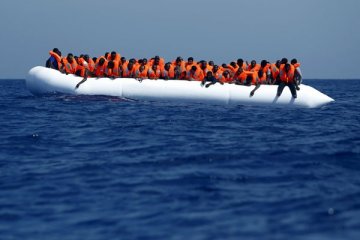 Ribuan imigran diselamatkan di Laut Mediterania
