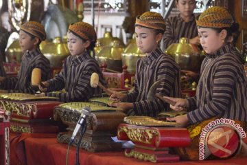 Kaum muda unjuk kebolehan di konser karawitan