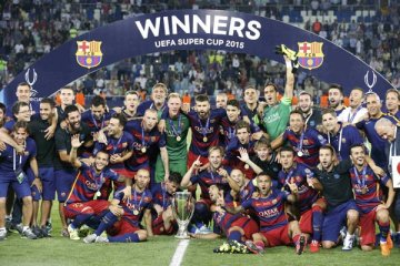 Barcelona juara Piala Super Eropa 2015