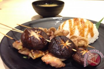 Menikmati sate khas Jepang di Robaa Yakitori