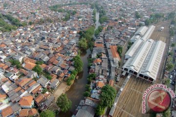 Jalan normal, penertiban Kampung Pulo akan dilanjutkan Jumat