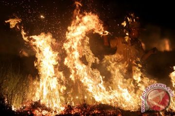 214 titik panas kepung pulau Sumatera