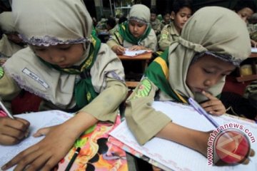 Seribu anak Purbalingga menulis surat untuk Presiden