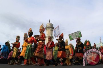 Ketua MPR hadiri pawai budaya adat Lampung Barat