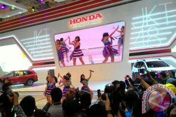 JKT48 meriahkan kehadiran Honda BR-V di GIIAS