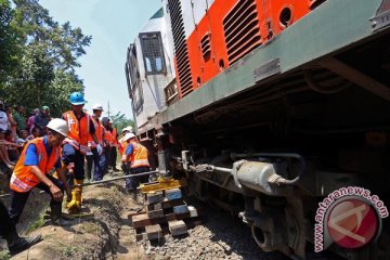 PT KAI Daop 8 investigasi kereta anjlok