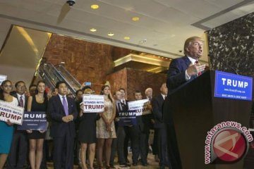 Pro-kontra awam soal pertemuan elite DPR - Donald Trump