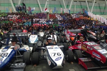Garuda UNY berprestasi di Student Formula Japan 2015