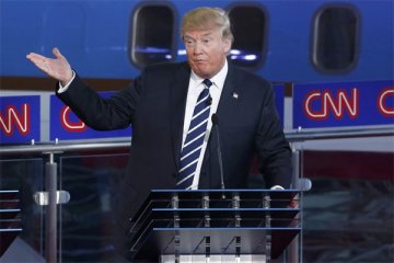 Donald Trump "dikeroyok" pada debat terakhir capres
