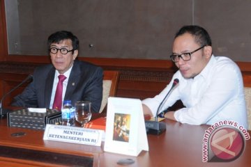 98 TKA ilegal asal Tiongkok diangkut ke imigrasi Pekanbaru