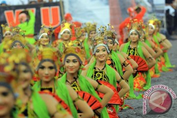 Festival Gandrung Sewu pukau ribuan wisatawan